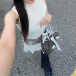 Hyomin Instagram - #광고 요즘 자꾸 손이 가는 귀여운 내 버킷백은🫳🏻 ◛
루이까또즈의 뉴 모노그램 라인 르퐁콜렉션♡ᩚ 룩과 매치하기 좋은 클래식한 컬러와 패턴 조합이 제 맘에 쏙 드는데요... 모두 올 봄 
여름 버킷템으로 루이까또즈 버킷백 메모...✎

#LOUISQUATORZE #루이까또즈 #르퐁콜렉션