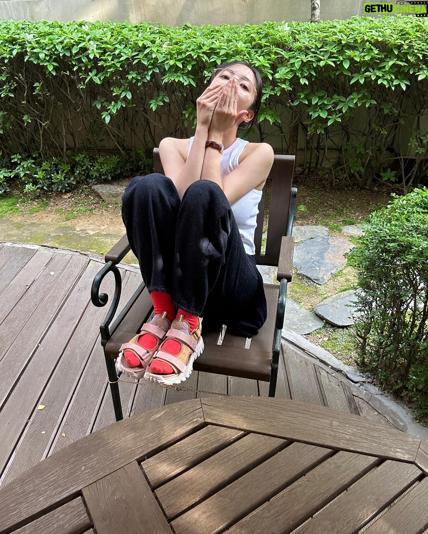 Hyomin Instagram - #광고 몽클은 왜 여름에도 포시포시
💭☁️💭☁️💭☁️💭☁️💭☁️💭ㄱㄴㄱㄴ해? ᜊ