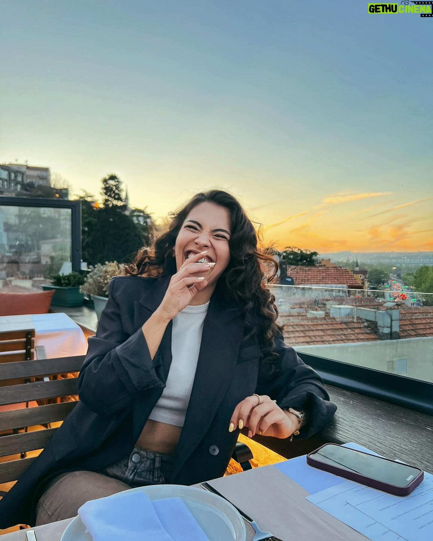 Biran Damla Yılmaz Instagram - Lezzet şenliği öncesi🤓