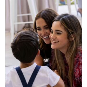 Paula Echevarría Instagram - Ayer celebramos los 3 años del personajillo que nos vuelve a todos locos!
Ojalá te vea siempre disfrutar así mi amor! Que felicidad!!!

@sergioacostaglez gracias por captar todos los momentos más bonitos de la fiesta! Eres el mejor!!! 🧡