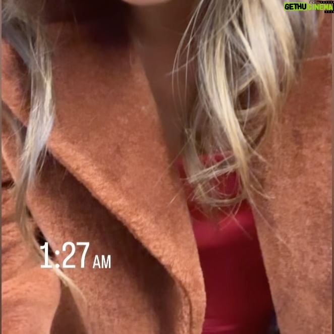 Daniella Monet Instagram - Wrapped Friday, Saturday morning, and coasted into a beautiful weekend full of FaceTimes, perfect weather and some errands. It’s so fun to be tourist in a pretty city 🫶🏼 Andrew said he’d move here…