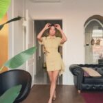 Aybüke Pusat Instagram - Ha bu kız @missafir evinden çıkıp nereye gidiyo acaba? 🤔💭 Dünyanın en mükemmel konumunda olduğu için her yer 10 dk 🏍️🌻🍯🐝

@missafir 
@onemgunalagency 
@ed5com 

#işbirliği