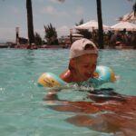 Stéphanie Durant Instagram - CONCOURS DE RÊVE 🐚🏝️☀️

Après avoir passé des vacances mémorables en famille au @luxgrandgaube, nous sommes super excités de vous proposer de gagner ces vacances à votre tour 🥰🥹

Nous vous proposons de gagner : 
2 nuits à @luxgrandgaube
2 nuits à @luxbellemare
2 nuits à @luxgrandbaie
en demi-pension dans une suite junior à chaque hôtel.

Pour participer :
- Suivez @luxgrandgaube,  @luxgrandbaie, @luxbellemare,  @theosoggiu & @stephaniedurant 
- ⁠mentionnes ton partenaire de voyage en commentaire 🏝️

Le concours se termine le 21 avril 🐚
Bonne chance à tous , on est trop heureux de vous proposer ce concours 🥹 | collaboration commerciale |