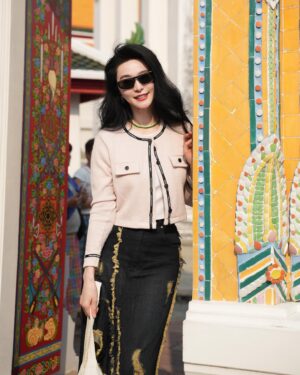 Fan Bingbing Instagram - I had so much fun! Thank you for the adventure, the flavors, and the laughter. Until we meet again! Khob khun mak ka 🇹🇭❤️ @tourismthailand @iamthapanee 

P/S: So happy to catch up with my old friends, @kingpowerofficial 🫶🫶🫶

Photography: @zhao.pt, @iponz32