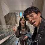 Riisa Naka Instagram - 2024.4.18🫶🏻💕💍💒✨
結婚11年記念日でした☺️

今日は久しぶりに2人で食事に行きました✨
そしてはじめてじゃん?ってくらいツーショットを大量に撮りました😂🤳🔥
珍しすぎた事をしたせいかなぜだか今クシャミが止まりません😂❗️w🤧

人生って楽しい事だけじゃないし
たくさん困難にぶち当たる時もあるけど
いつもしれっといい事？言って
なるほど🧐をたくさんもらえてる気がします
ありがとうございます㊗️🦊

でもまだあなたを待ち受けに出すのはちょっと恥ずかしいです☺️🦊w

これからも喧嘩しながらですが
楽しく生きましょう
よろしくお願いします✨🥰
@akiyoshi0630nakao 
#日付変わっちゃったけど
#weddinganniversary  でした
#いつも投稿先越されるの次はどうにか阻止したい
