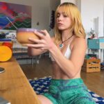 Clara Galle Instagram – Salió el soooooooool🐦‍🔥🌷💫🤸🌅