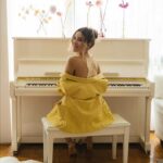 Paulina Goto Instagram - Hay música brotando de este piano 🌸✨🎹