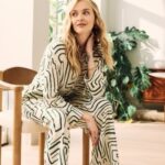Fearne Cotton Instagram – #ad Our latest collection just landed, infused with the same sunshine spirit that inspired our very first collaboration together. True to our shared values, we’ve made it responsibly using lower impact fabrics. Keep watching to find out more and shop online now.
 
@nobodyschild
@happyplaceofficial
@fearnecotton