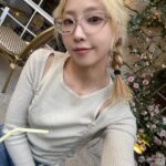 Gong Min-ji Instagram - 헤헷🤍✌🏼How are you guys doing?😚