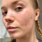 Julia Beautx Instagram - tschüssi Seoul, you really warmed my soul 🥹 

1. ich hab ein süßes koreanisches Rentnerpärchen mit KI einfach entfernt weil die zu präsent im Bild waren und jetzt fühl ich mich schlecht 
2. im koreanischen Wasser befindet sich irgendwas, das toll für meine Haut ist
3. Joeys Schokoladen Attacken sind wiederum nicht ganz so gut für meine Haut 
4. Das hier ist wiederum gut für meine Haut. Und meine Seele. Das war schön und ich will noch mal 
5. schön bunt hier 
6. ich wette ihr habt jetzt alle n Ohrwurm, ich hab nämlich schon wieder einen 
7. Ja, ich hab Haare über meinem Mund und DAS IST NORMAL ihr Opfer die meinen sexy Damenbart beleidigt haben 
8. der Mann fotografiert jede Pflanze, die er finden kann. Für mich sind das alles Disteln, weil sie alle gleich aussehen. 
9. Peace von euren Pad Thai Tofu gesättigten Mäusen 
10. Daumen hoch von euren Croffle (Croissant gebacken im Waffeleisen) mit Erdbeeren und Sahne gesättigten Mäusen