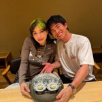 Riisa Naka Instagram - 2024.4.18🫶🏻💕💍💒✨
結婚11年記念日でした☺️

今日は久しぶりに2人で食事に行きました✨
そしてはじめてじゃん?ってくらいツーショットを大量に撮りました😂🤳🔥
珍しすぎた事をしたせいかなぜだか今クシャミが止まりません😂❗️w🤧

人生って楽しい事だけじゃないし
たくさん困難にぶち当たる時もあるけど
いつもしれっといい事？言って
なるほど🧐をたくさんもらえてる気がします
ありがとうございます㊗️🦊

でもまだあなたを待ち受けに出すのはちょっと恥ずかしいです☺️🦊w

これからも喧嘩しながらですが
楽しく生きましょう
よろしくお願いします✨🥰
@akiyoshi0630nakao 
#日付変わっちゃったけど
#weddinganniversary  でした
#いつも投稿先越されるの次はどうにか阻止したい