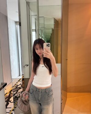 Pattranite Limpatiyakorn Instagram - 😶‍🌫️😴
