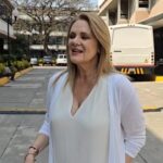 Erika Buenfil Instagram - Te dejo un lifehack para disfrutar cada momento de tu vida, obviamente de la mano de Wella Deluxe, que cuida de ti y tu cabello dejando un color luminoso ✨ 
 @wellamexico  #MasLibreQueNunca #Liberarealcolor #WellaDeluxe #Publicidad