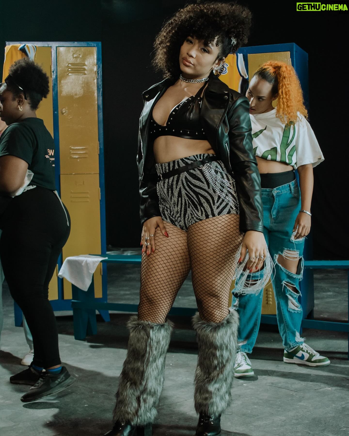 Chelsy García Instagram - Rodando el videoclip del soundtrack de #DEMBOWLaPelicula ❤️🔥 @noriel