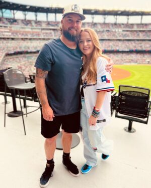 Maci Bookout Instagram - The Rangers may have lost, but I still won babyy 💯 #tmoney #rangersnation ⚾️