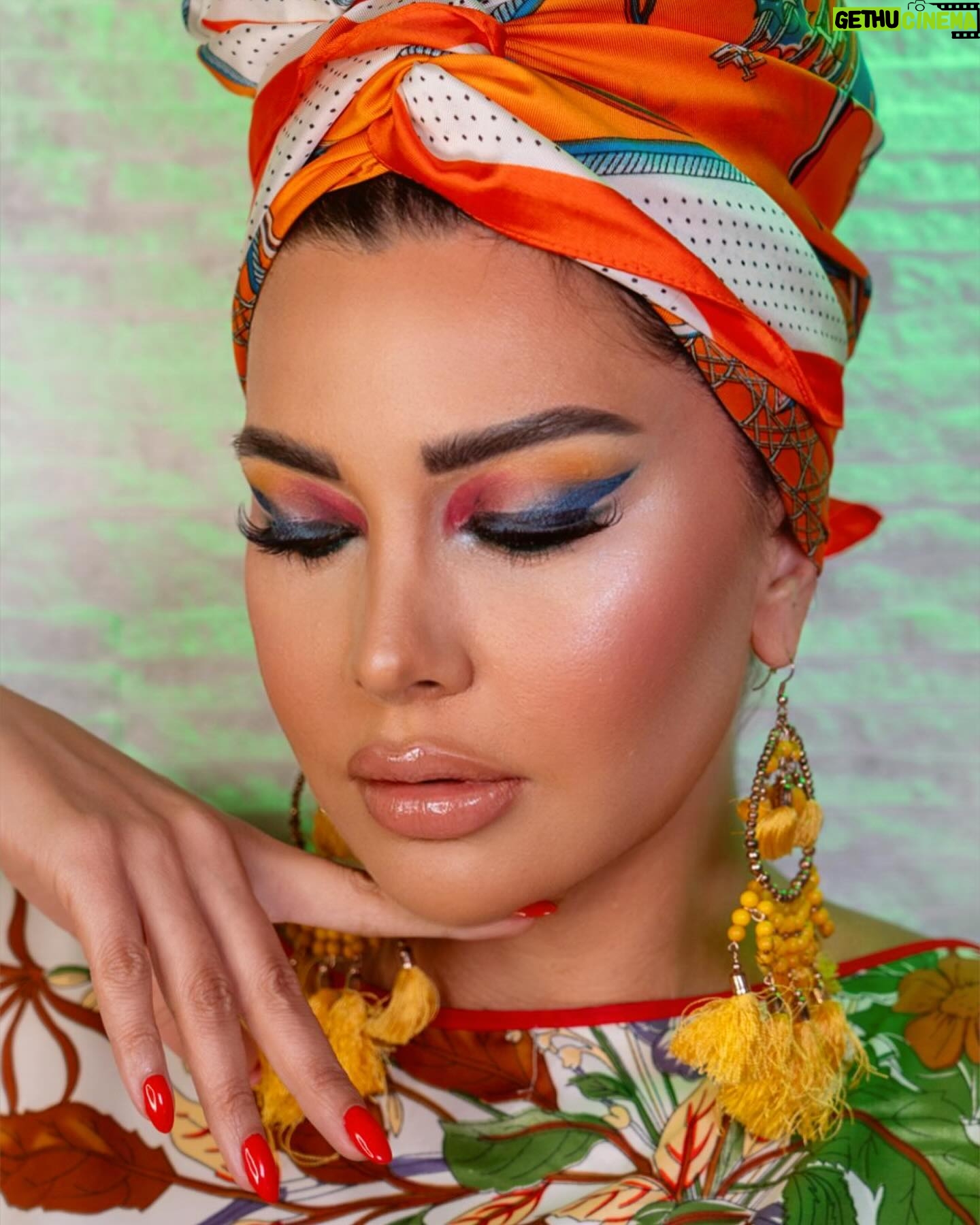 Lamitta Frangieh Instagram - Exotic finest makeup look @lasirenegroup
📸 @omarhawari1
.
.
#makeupartist #makeup #africa #capetownsouthafrica #makeupoftheday #africanfashion #makeupvideos #madeinsouthafrica #africasafari #lamittafrangieh #dubai #africabeauty #style #iconic