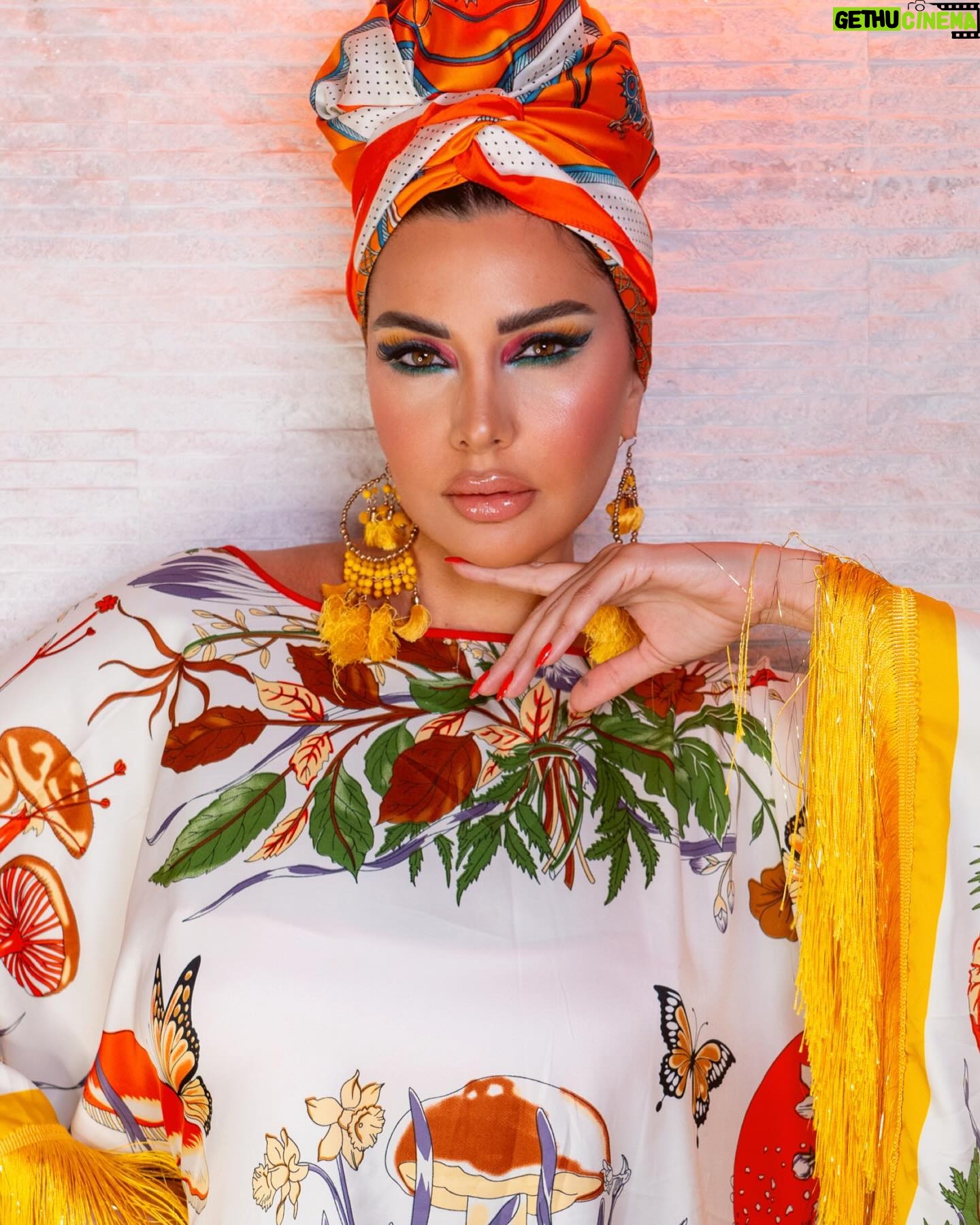 Lamitta Frangieh Instagram - Exotic finest makeup look @lasirenegroup
📸 @omarhawari1
.
.
#makeupartist #makeup #africa #capetownsouthafrica #makeupoftheday #africanfashion #makeupvideos #madeinsouthafrica #africasafari #lamittafrangieh #dubai #africabeauty #style #iconic