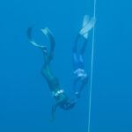 Julia Beautx Instagram - Die vorletzte Länderchallenge in 8 Bildern und Videos 🐟

Slide 1: Coole Pose auf coolem Stein ✌🏼
Slide 2: Da wäre schon fast der erste Tauchgang gestartet. 
Slide 3: Joey Unterwasser.
Slide 4: Julia über Wasser. 
Slide 5: Joey am Wasserrand. 
Slide 6: Julia Unterwasser (auf dem Weg, um aus dem Wasser zu kommen)
Slide 7: Da war die Welt noch in Ordnung ✨
Slide 8: Wir beide, komplett fertig. 
#juliavsjoey #juliabeautx #joeysjungle