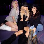 Kyle Richards Instagram - C H E L L A with @parishilton & @kesha 
🩷🩷🩷