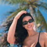 Débora Nascimento Instagram – Spring toast. 🌷🌹🪻🌻