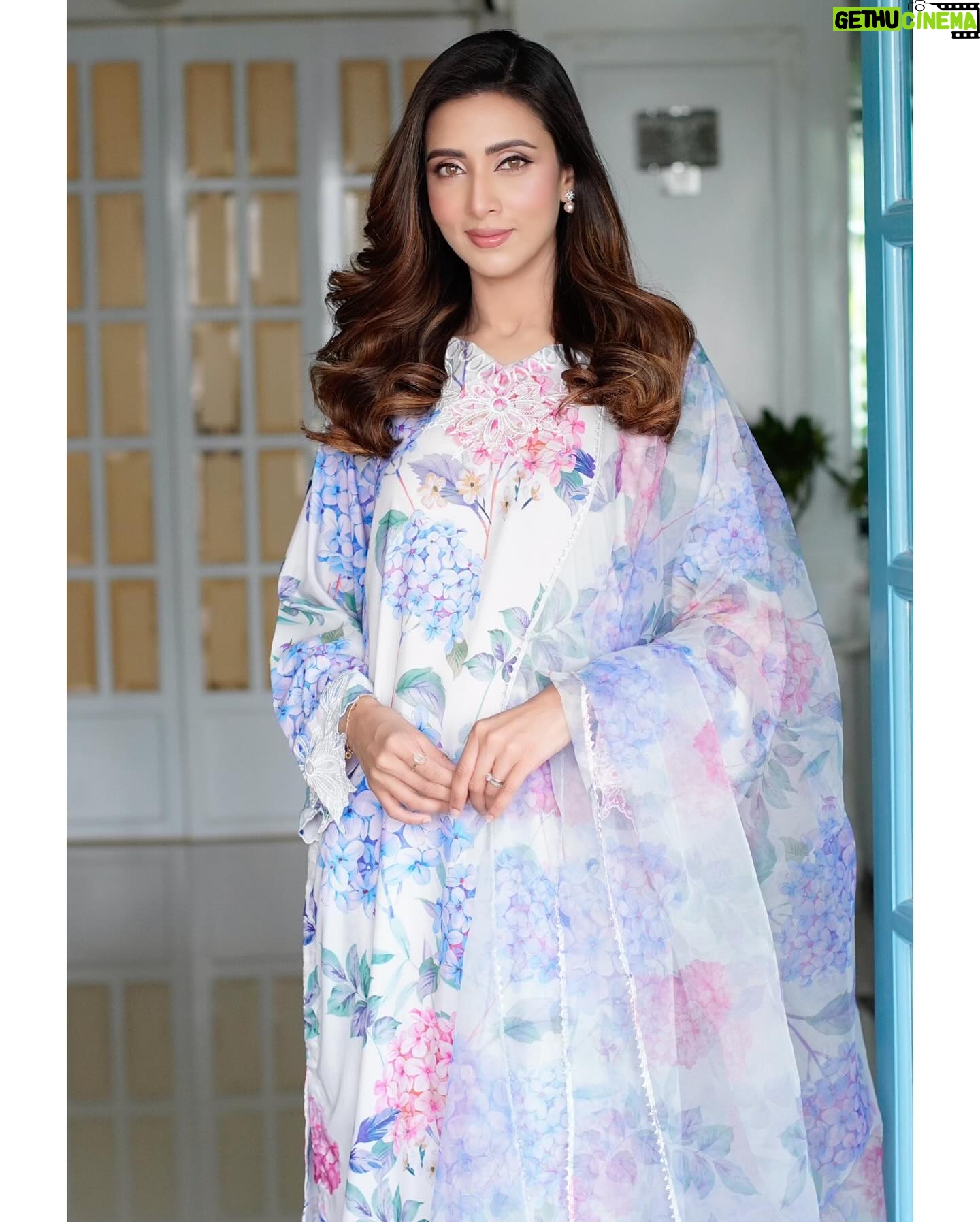 Bidya Sinha Saha Mim Instagram - 💙💙💙