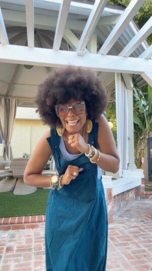 Tabitha Brown Instagram - Happy Feelings rocking my new favorite jumpsuit overalls from @myessencefits ❤️❤️. Yall be sure to show her business some love!!! So proud of you @myessencefits ❤️ keep going!!! #supportsmallbusiness #tabithabrown #funfashion #jumpsuit #overalls ll