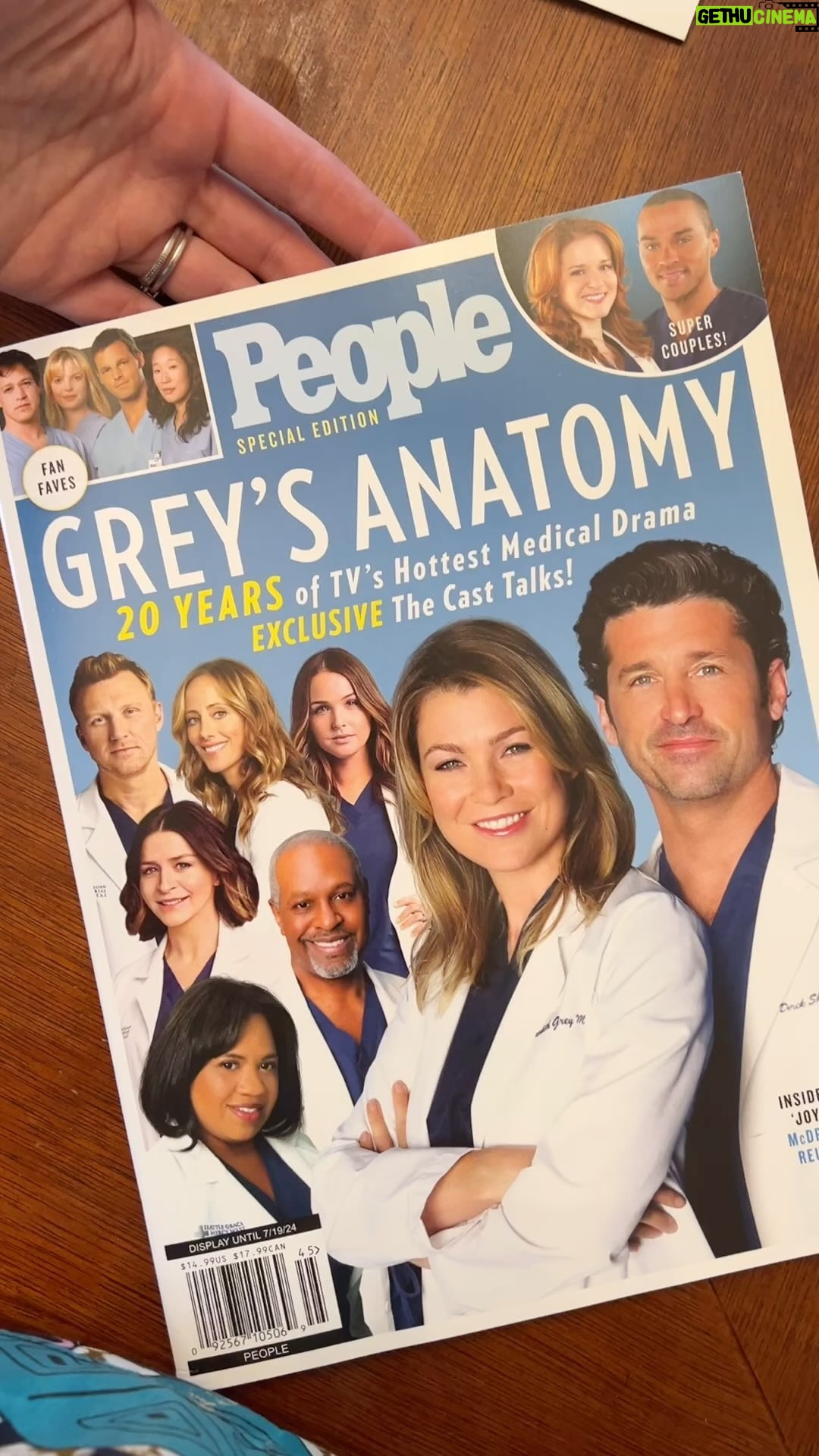 Sarah Drew Instagram - Has everyone picked up their copy of @people this month? @greysabc