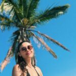 Débora Nascimento Instagram – Spring toast. 🌷🌹🪻🌻