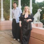 Nicola Coughlan Instagram - Bridgerton in Bowral-Bonza💚

Styled by @aimeecroysdill wearing @ganni 
Makeup @danielmartin 
Hair @gavinanesburybeauty 
@vrwpublicity