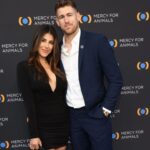 Daniella Monet Instagram - mom   dad have @mercyforanimals 💙