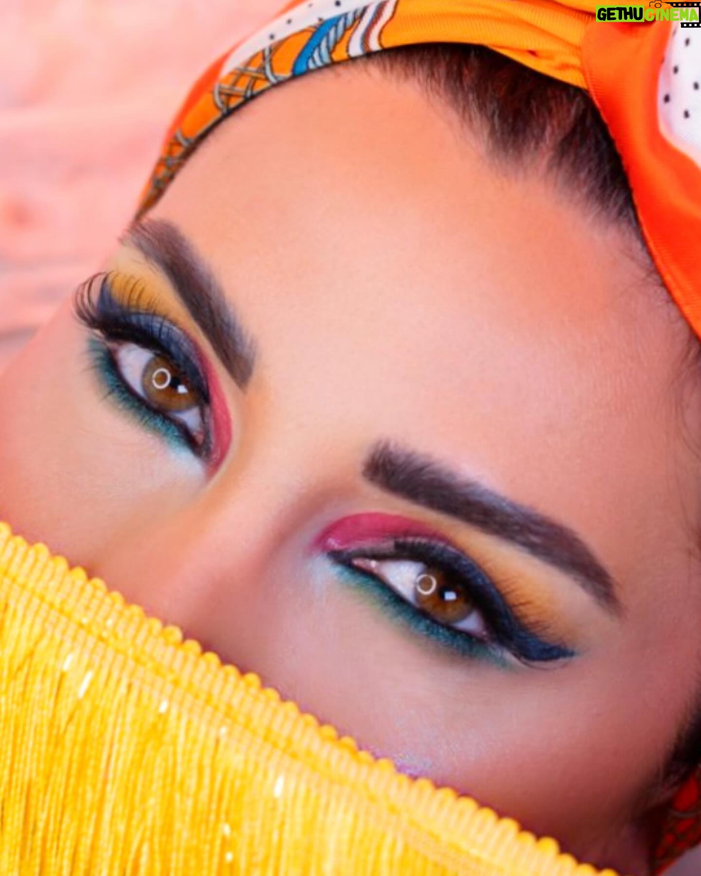 Lamitta Frangieh Instagram - Exotic finest makeup look @lasirenegroup
📸 @omarhawari1
.
.
#makeupartist #makeup #africa #capetownsouthafrica #makeupoftheday #africanfashion #makeupvideos #madeinsouthafrica #africasafari #lamittafrangieh #dubai #africabeauty #style #iconic