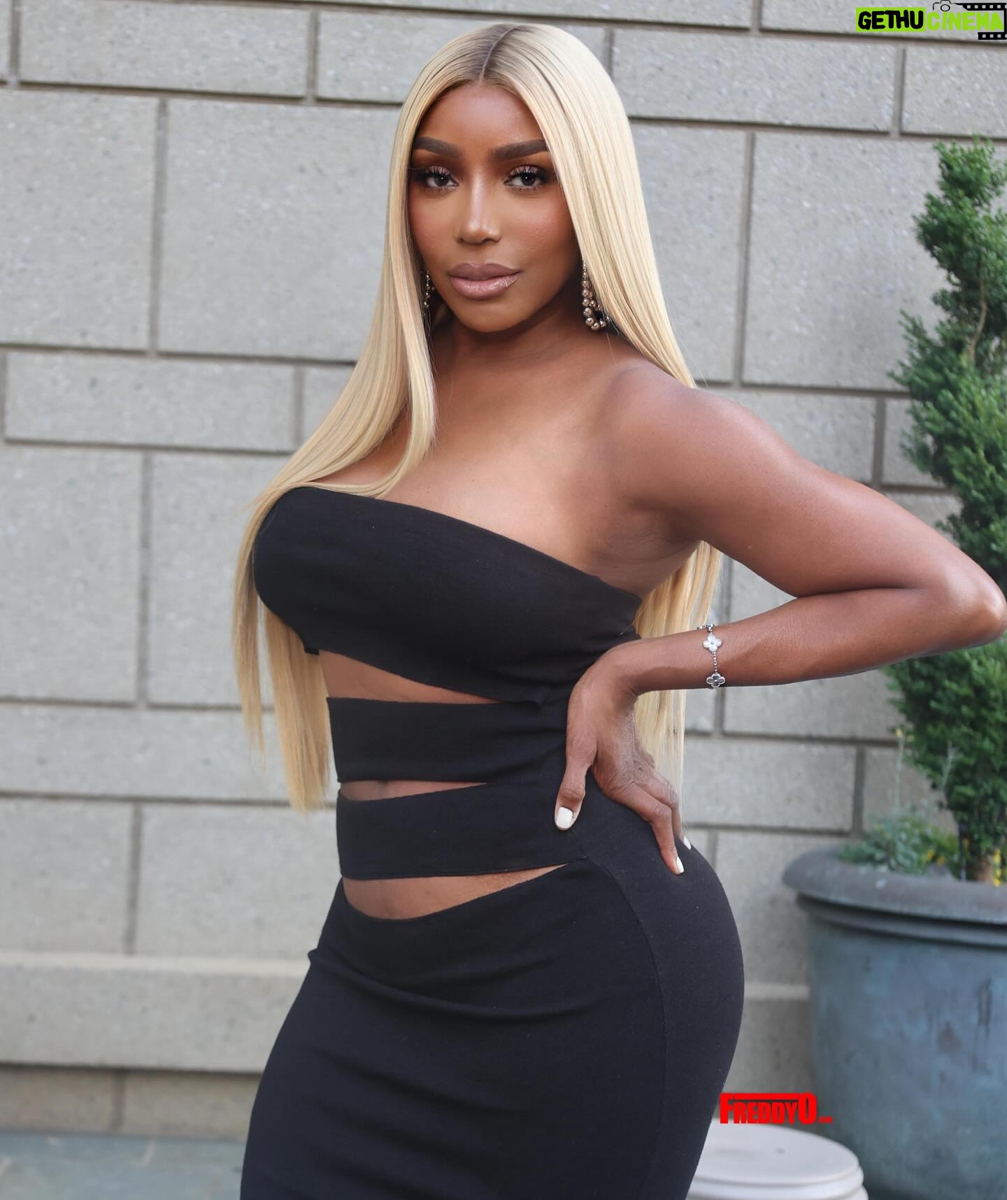 NeNe Leakes Instagram - Swipe: Energy
Dress: @zara
Shoes: @jessicarichofficial
Makeup: @2gifted.hands
Hair: @dynamiclush