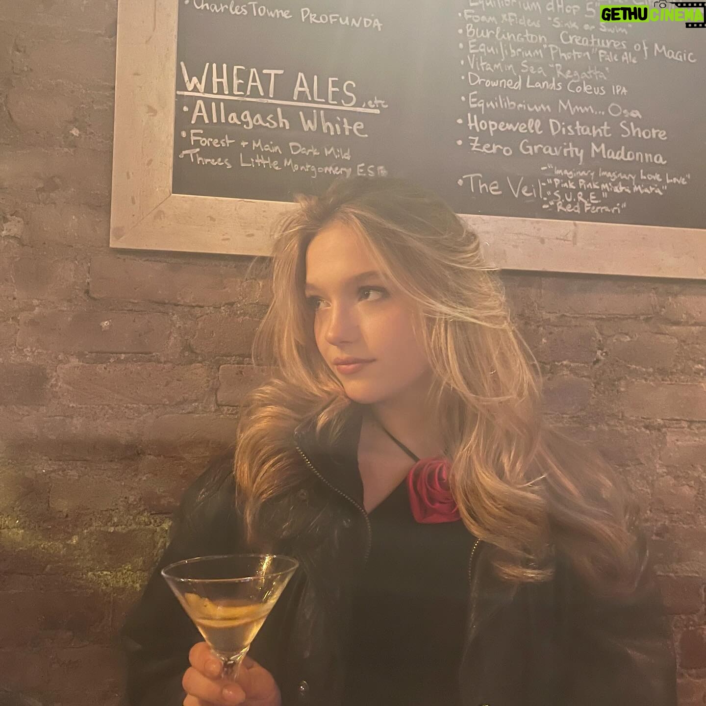 Jayden Bartels Instagram - i love it here