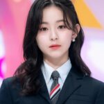 Park Ji-hu Instagram - 진짜징짜징챠 마지막 🐰 일요일엔 언제나 인기가요 정말로 안녕 💓