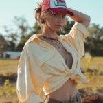 Rachel Cook Instagram – Happy earth day, Earth! Here’s to regeneration babyyy! Because without you 🌎, there’s no me. But without me, there’s still you. 😂 Get ready for farm girl mode! 😜 #earthday#regeneration#syntropy#syntropic#agroforestry#regerative#savesoil