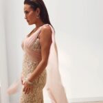 Hend Sabry Instagram – فرحتي كانت فرحتين في افتتاح #مهرجان_اسوان_الدولي_لافلام_المرأة و#تونس و المرأة التونسية تُكرّم في احدى أقرب المدن إلى قلبي .. أسوان الرائعة.. شكرا للقائمين على المهرجان و لأصحاب و صاحبات المعالي الّذين كرّموا السينما و المرأة التونسية من خلال تكريمي 🙏
Styled by @saeedramzi 
In @ramikadi 
Jewelry @glamour.jewellery 
MUA @sohakhoury 
Hair @alamodesalons
@aiwffestival