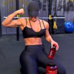 Aline Mineiro Instagram - E ai, não sabe o que escolher na hora de suplementar? 🤔

Eu não abro mão do meu WHEY PROTEIN sabor baunilha da @integralmedica e também do meu consumo diário de CREATINA E GLUTAMINA! 👊🏼 Eles me ajudam muito no meu desempenho diário nos treinos e também no pós para a minha recuperação muscular 🙌🏼

Você pode usar o meu CUPOM- MINEIRO15 e adquirir os seus produtos com desconto! Tá na hora de mudar a sua qualidade de vida e cuidar da sua saúde. 

O que mais de deixa na dúvida na hora de escolher os seus suplementos?  Deixa aqui nos comentários ⤵️