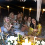 Scarlet Ortiz Instagram - Que bonito poder celebrar tu vida mamacita hermosa @denisedelpino 🥳🎂🍾 miles de bendiciones! 
Que bello reencuentro con mujeres maravillosas @laurasbarcelo @roxanagarciatv @lapasqualotto @chiquibabyla @felicidad_aveleyra @thebeautysquadbyflor