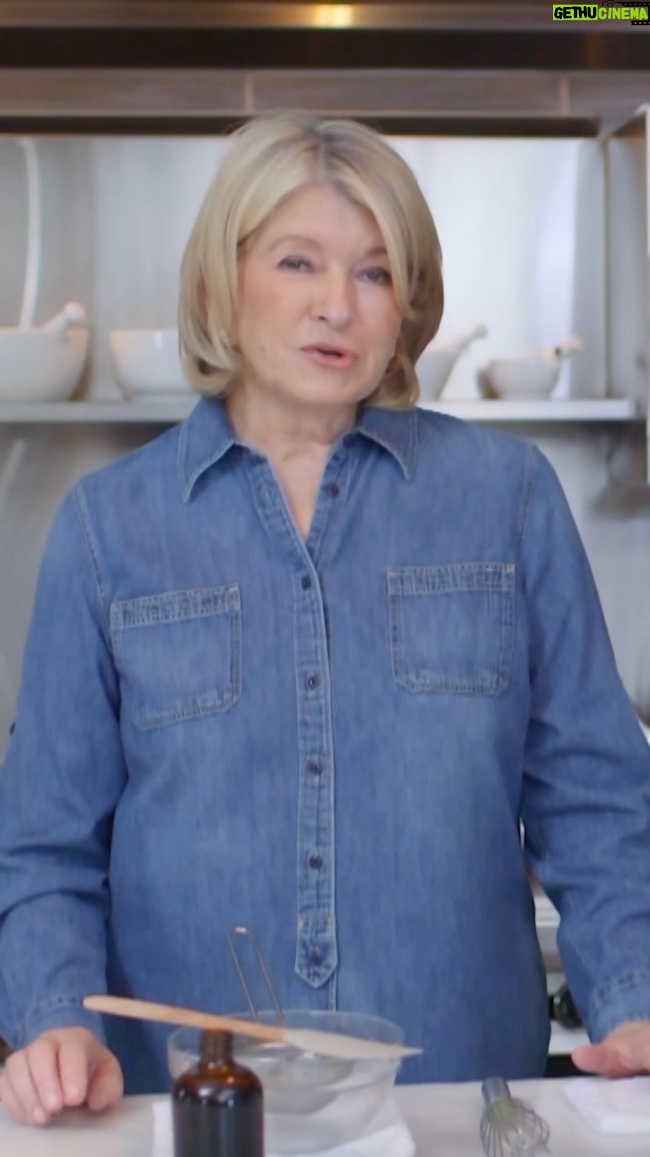 Martha Stewart Instagram - Martha believes this is the best lemon meringue tart you’ll ever taste. The homemade lemon curd is topped with a voluminous meringue that she pipes into big star shapes. After toasting the meringue using a kitchen torch (or broiler), the show-stopping dessert is ready for the table. Martha says your guests will love it—and we know she’s right. Get the recipe for individual lemon meringue tartlets at the link in our bio.