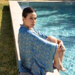 Hend Sabry Instagram - Hello, sunshine ☀️ Time to welcome the gorgeous weather with open arms and stylish kimonos 💐 Let’s make the most of these sunny days! 

حان الوقت لنستقبل الأجواء الجميلة بأذرع مفتوحة وكيمونوات أنيقة 🩵 لنجعل أيامنا المشمسة أكثر إشراقًا وتمتعًا

#secondchance #secondchanceonline #hellospring #shadesofblue 

📸 @hamdi_van_buuren