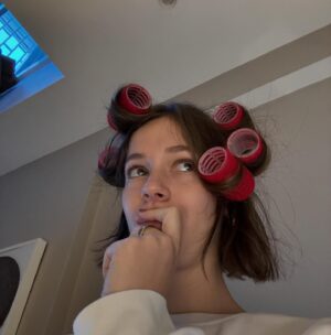 Georgina Amorós Instagram - La vida últimamente siendo xulisima 🤸‍♀️🌹