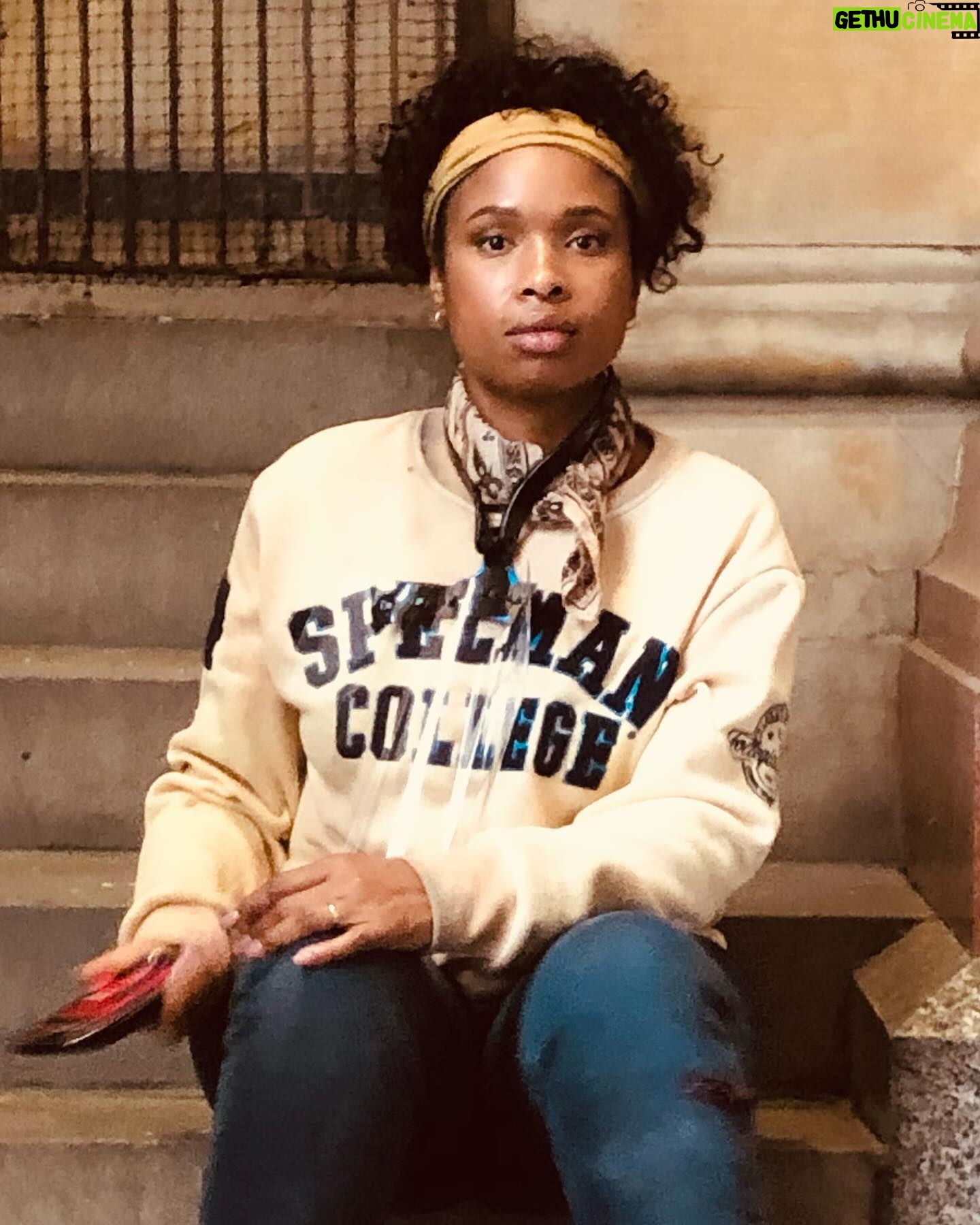 Jennifer Hudson Instagram - I hear yal like my @spelman_college sweatshirt?? Be sure to go see “Breathe” — in select theaters and on demand this Friday, April 26!