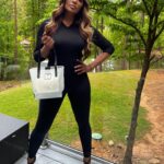 Cynthia Bailey Instagram – “secure the bag.”💋

@cbvior

#cbvior
#cbviorminibag
#positiveenergy 
#godswill 
#letsgo 
#lakebailey 
#cynthiabailey