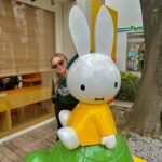 Julia Beautx Instagram – Greetings from tokyo = heaven (HIER GIBTS ÜBERALL MIFFY UND HELLO KITTY OMG NEHMT MEIN GELD)