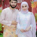 Wawa Zainal Instagram - Jarang jarang pakai pink sebab since remaja tak confident pakai color ni tapi surprisingly ramai kata cantek😜hahaha tq everyone for coming #rumahterbukawawa 

Ramai yang dok puji makanan sedap2 so wawa share terus ek catering by @hidangkl 😋