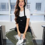 Sririta Jensen Instagram – What a fun cooking class!! 🫒👩🏻‍🍳🍽️ 
@thefoodschoolbkk