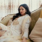 Mon Laferte Instagram – 🖤 Huele a peligro