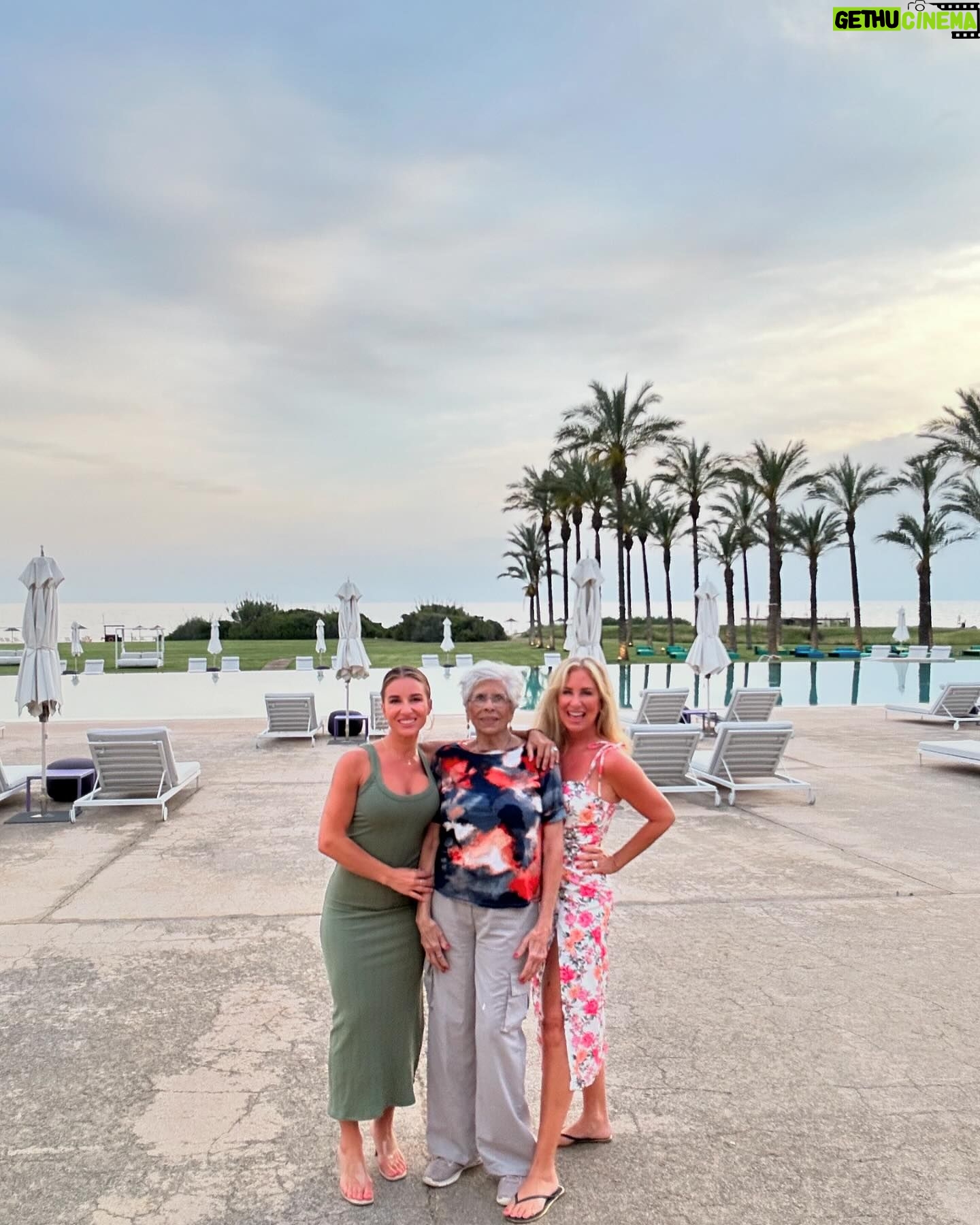 Jessie James Decker Instagram - Happy birthday to my beautiful mommy @mamakarenparker 🎉 As I started going through all the photos I decided I wanted to use all the pictures from our last trip together to Italy. A trip I will never forget! A trip we will talk about 20 years from now. It was so special just having that alone time together and laughing and cooking and sharing fabulous wine, shopping, being silly and so much more on that special adventure. Mama I love you so much, I’ve looked up to you since I was a little girl and I still do to this day. Beautiful inside and out, you light up every room ( and Italian street 🤣) you walk into. Happy happy birthday I am so glad you’re my mama ❤️❤️❤️❤️🎉🎉🎉🎉