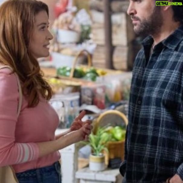 Sarah Drew Instagram - A little sneaky peeky!! #branchingout premieres this Saturday April 27th at 8/7c on @hallmarkchannel !