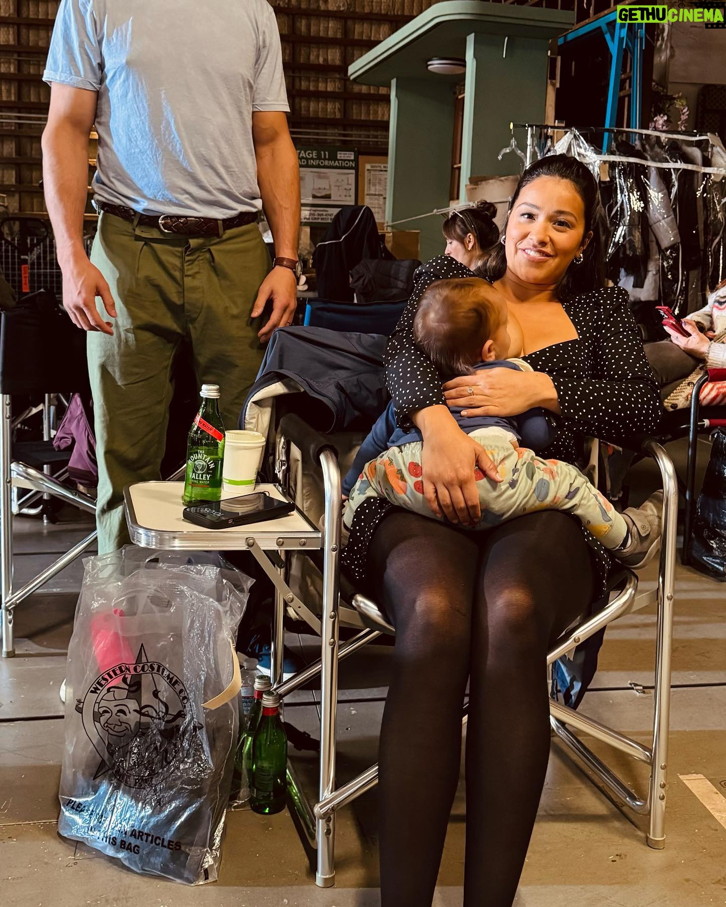 Gina Rodriguez Instagram - This season of @notdeadyetabc has been extra special. With extra special moments, an extra special cast and crew and tonight an extra special HOUR LONG SEASON FINALE. Tune in tonight on @abc YOUR SUPPORT MEANS THE WORLD TO ALL OF US. Charlie π included.